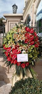 تاج گل فانتزی تبریک یک طبقه کد 167
