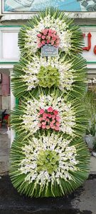 تاج گل کلاسیک تسلیت چهار طبقه کد 601